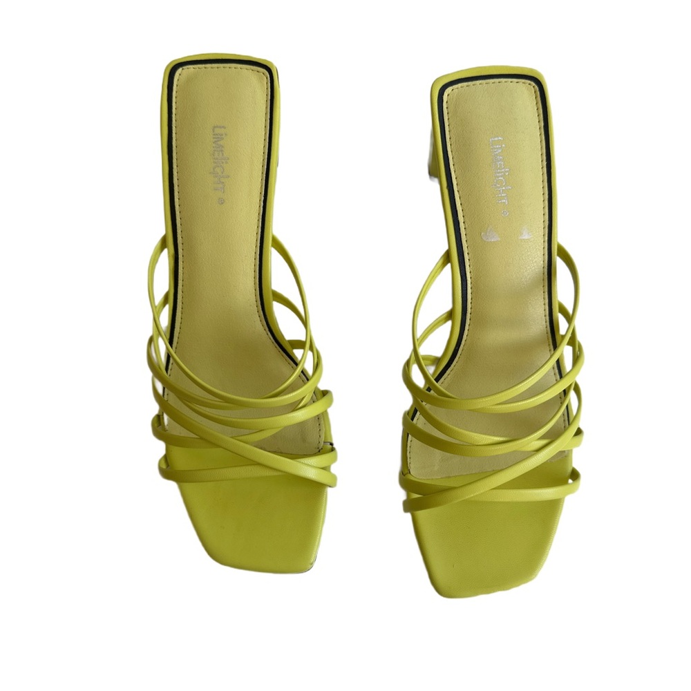 Limelight Women Sandals Size 10
